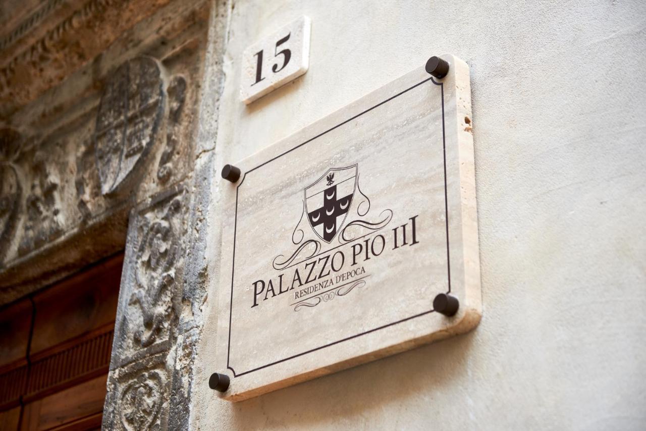 萨尔泰阿诺Palazzo Pio III - Residenza D'Epoca住宿加早餐旅馆 外观 照片