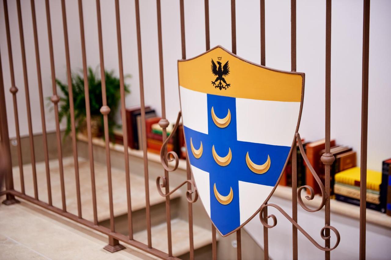 萨尔泰阿诺Palazzo Pio III - Residenza D'Epoca住宿加早餐旅馆 外观 照片