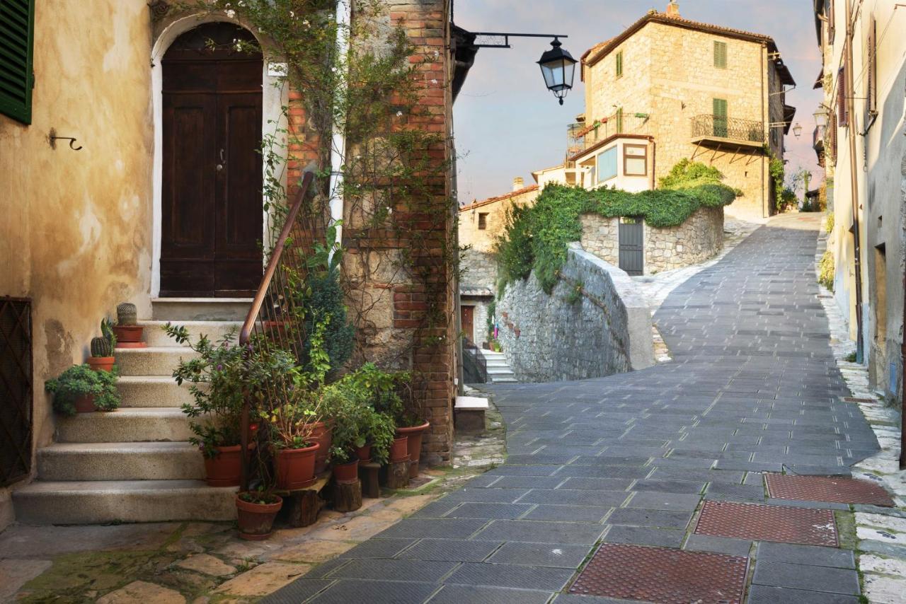 萨尔泰阿诺Palazzo Pio III - Residenza D'Epoca住宿加早餐旅馆 外观 照片