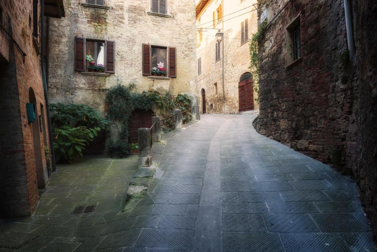 萨尔泰阿诺Palazzo Pio III - Residenza D'Epoca住宿加早餐旅馆 外观 照片